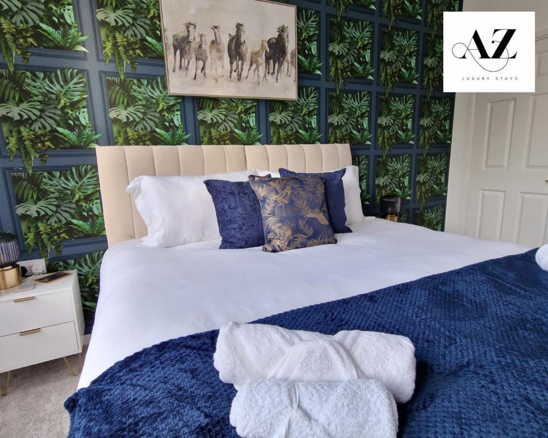 Apartment Two Bedroom Mansion House By Az Luxury Newmarket With Parking And Wifi