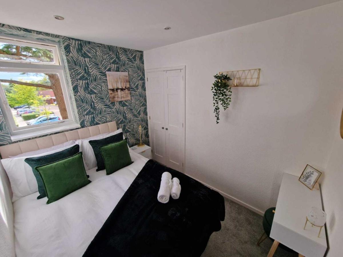 Apartment Two Bedroom Mansion House By Az Luxury Newmarket With Parking And Wifi *